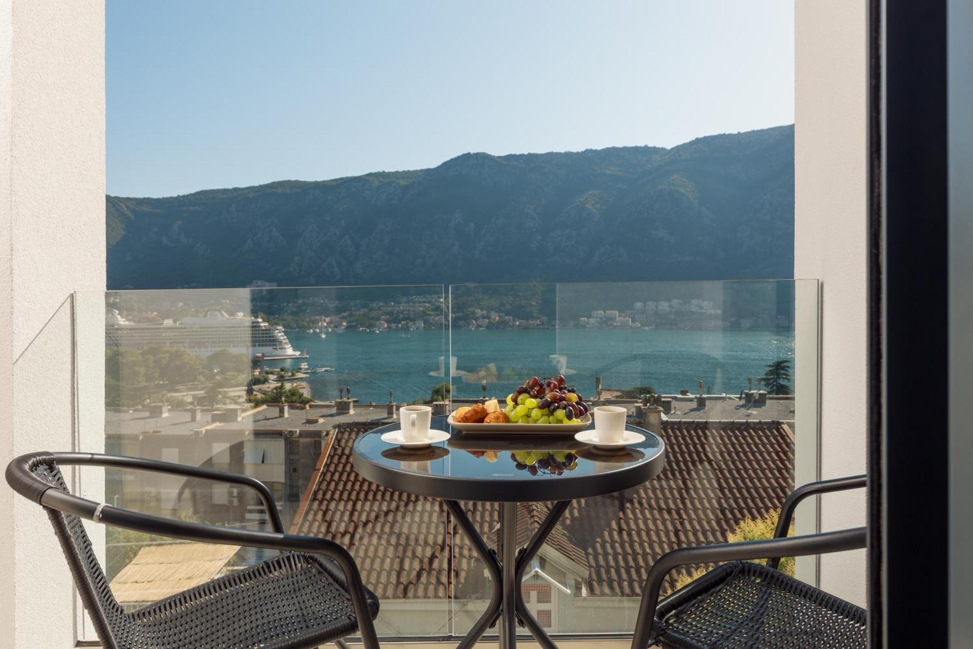 Berge Apartments Kotor Exterior photo